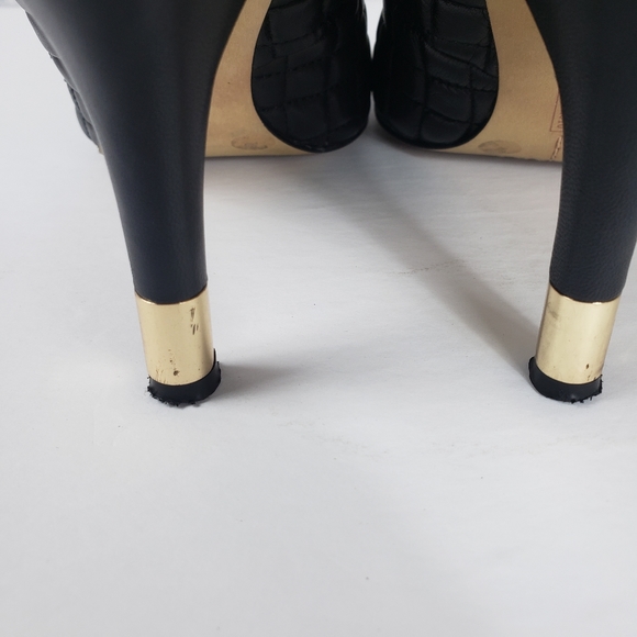 Vince Camuto Odell quilted heels - Picture 6 of 7